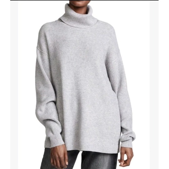 Free People Sweaters - Free People SOFTLY STRUCTURED TUNIC SLOUCHY FIT SWEATER in GREY Size Small